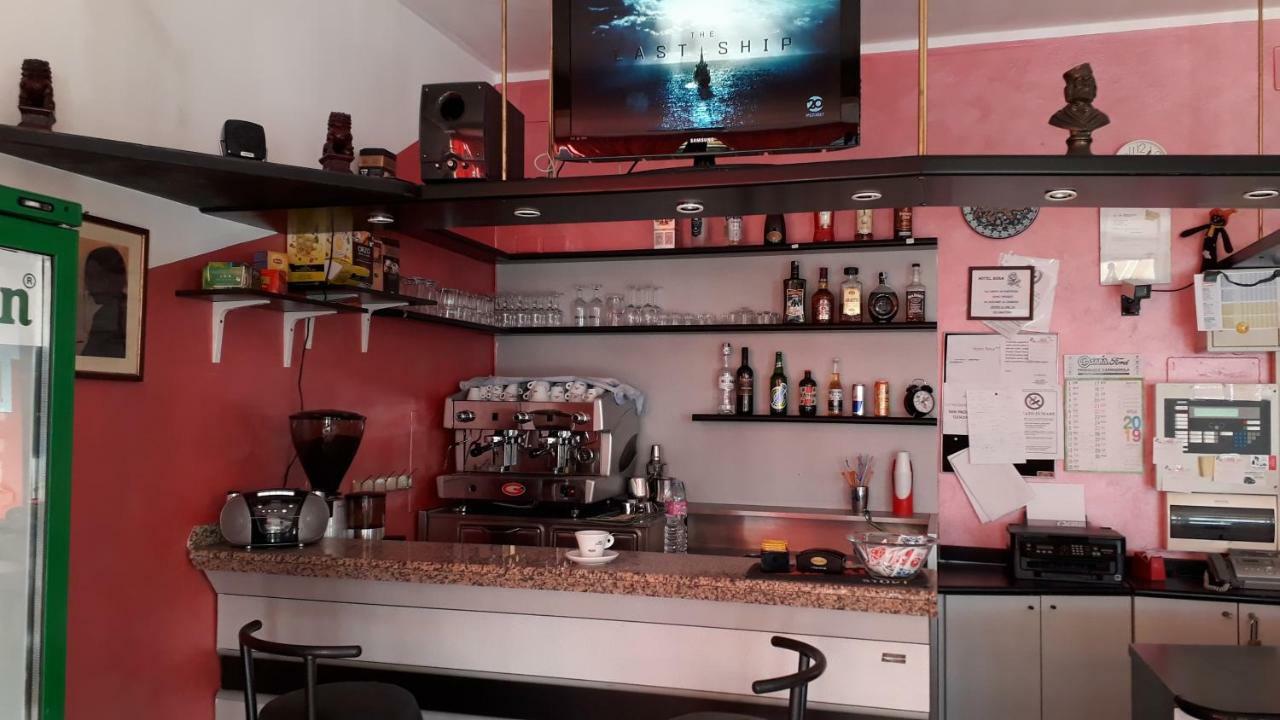Hotel Rosa リミニ エクステリア 写真